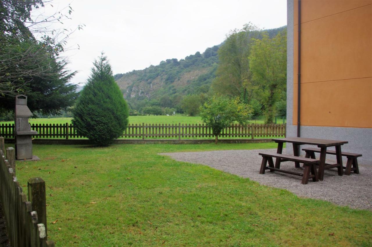 La Vega Del Sella Vila Onís Exterior foto